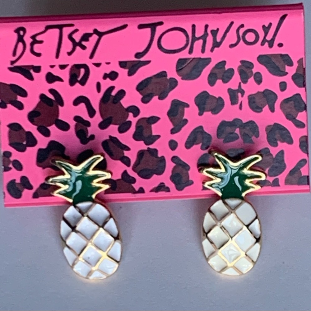 🍍🆕 Betsey Johnson Style - Pineapple Stud Earrings